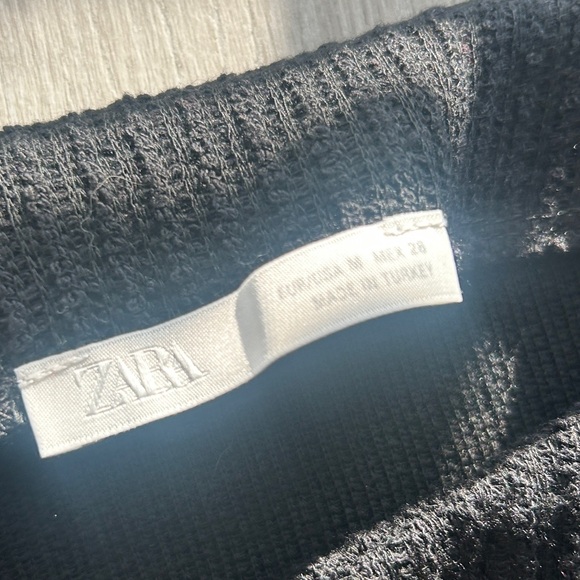 Zara Cropped Button Up Sleeveless Vest - Picture 4 of 8